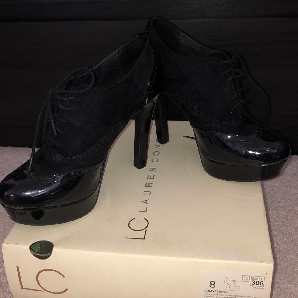 Lauren Conrad Black Platform bootie womens size 8